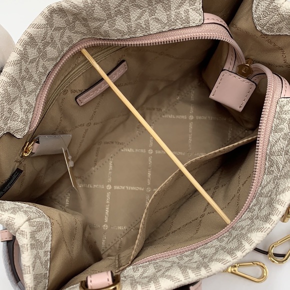 MICHAEL KORS MIRELLA SMALL
SHOPPER TOP ZIP XBODY POWDER
BLUSH MULTI SIGNATURE - Picture 14 of 16